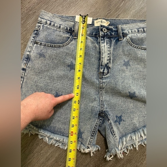 NWT Umgee Star Print High Waisted Denim Shorts Distressed Fray Acid Wash Size 7 - Picture 10 of 12